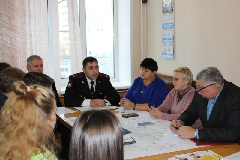 Полицейские Кстовского района провели заседание круглого стола в рамках оперативно-профилактического мероприятия «Нет ненависти, нет вражде»